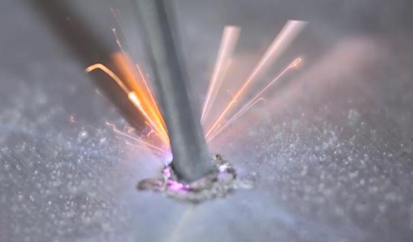 HS-BDS05高频精密电火花堆焊修复机修复铝制品操作演示